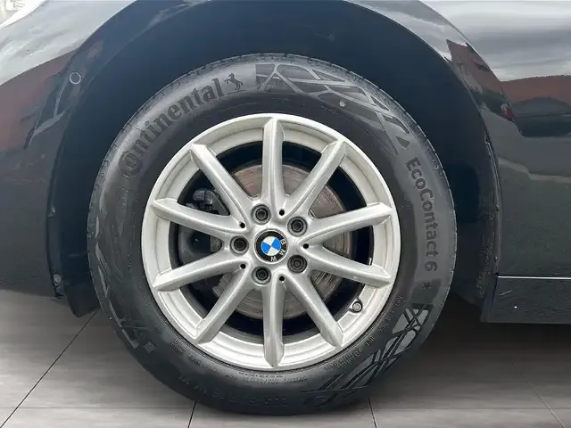 BMW 216