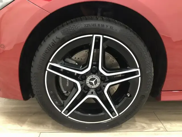 Mercedes-Benz CLA 250