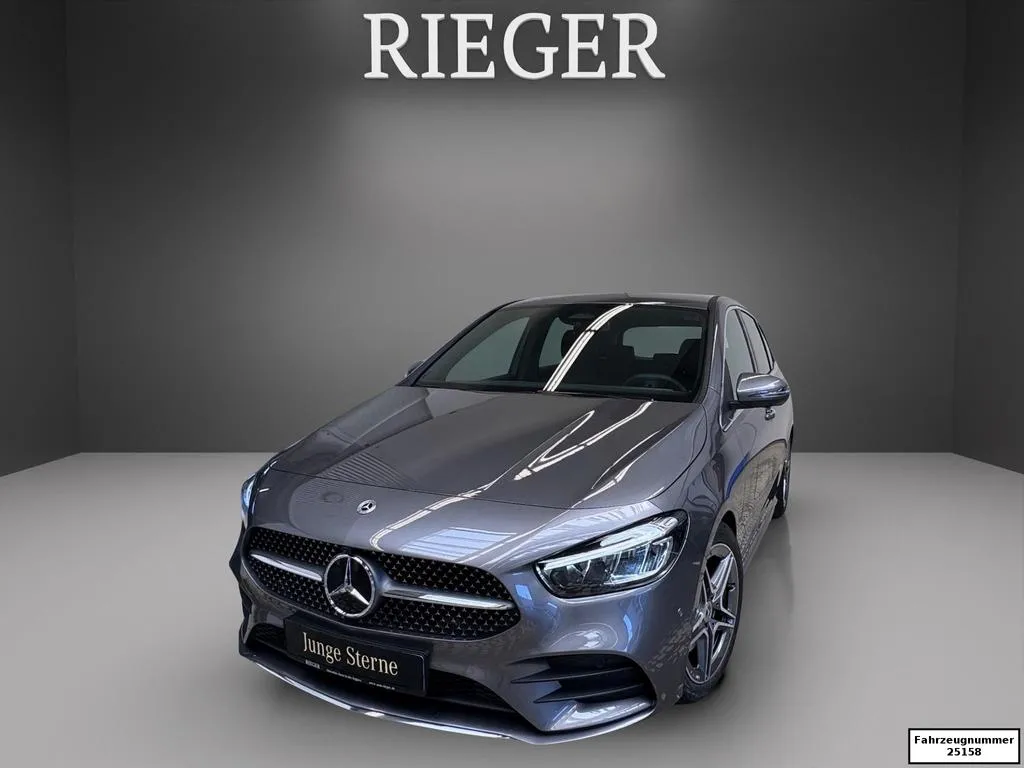 Mercedes-Benz B 220
