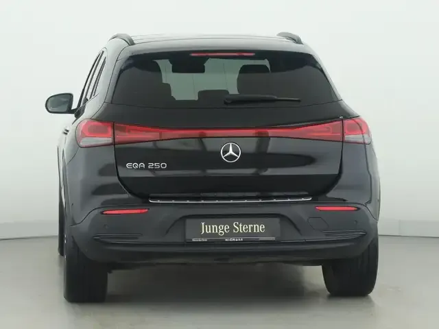 Mercedes-Benz EQA 250