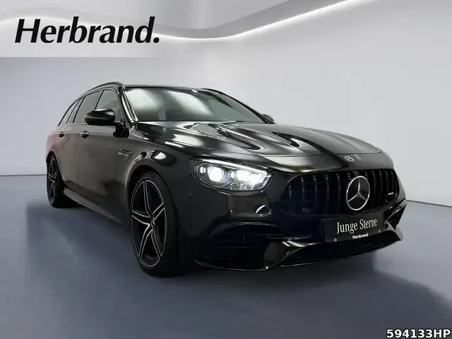 Mercedes-Benz E 63 AMG