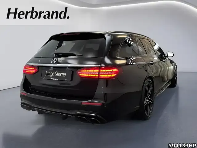 Mercedes-Benz E 63 AMG