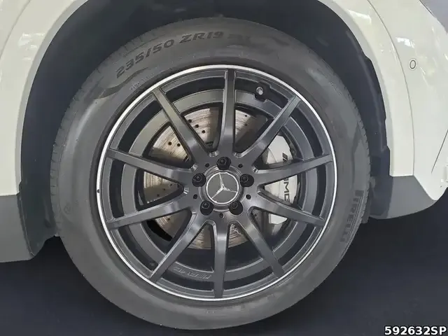 Mercedes-Benz GLA 35 AMG