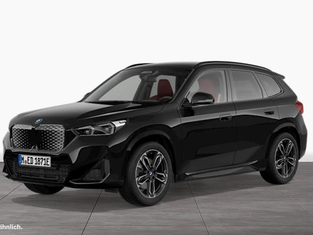 BMW iX1