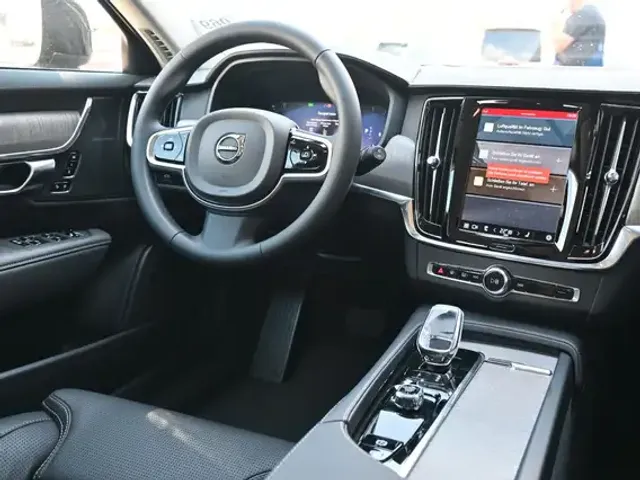 Volvo V90 Cross Country
