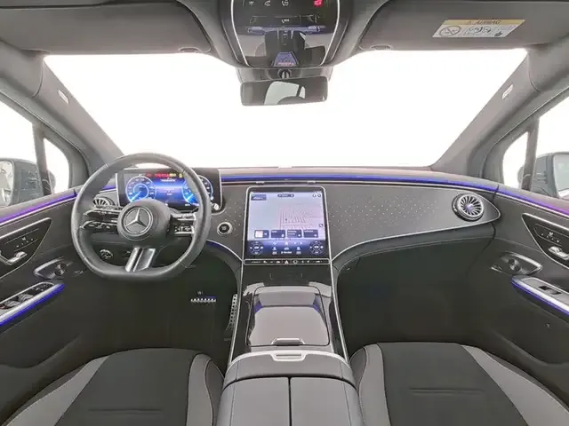 Mercedes-Benz EQE SUV