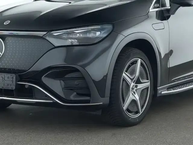 Mercedes-Benz EQE SUV