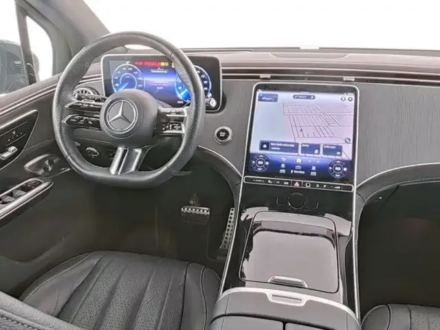Mercedes-Benz EQE SUV