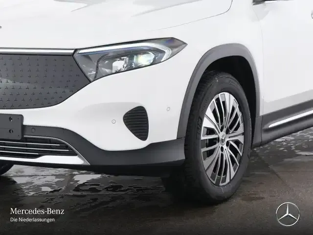 Mercedes-Benz EQB 250
