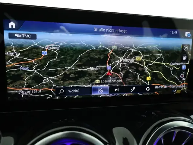 Mercedes-Benz GLB 200