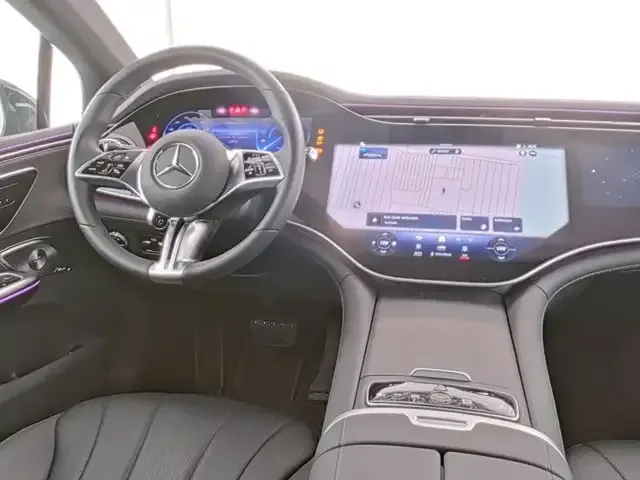 Mercedes-Benz EQE 300