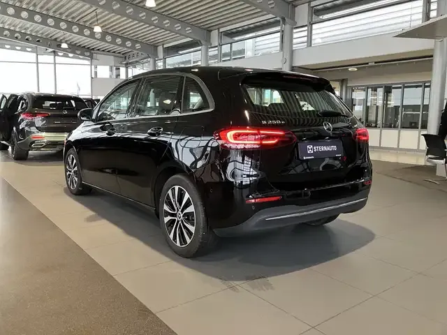 Mercedes-Benz B 250