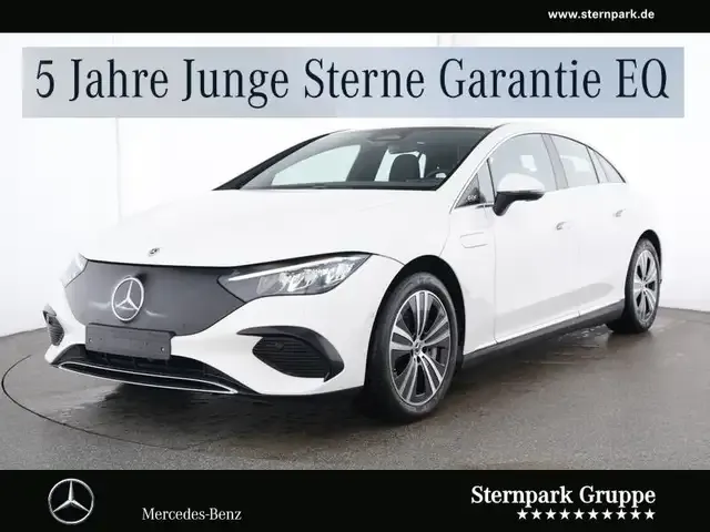 Mercedes-Benz EQE 300