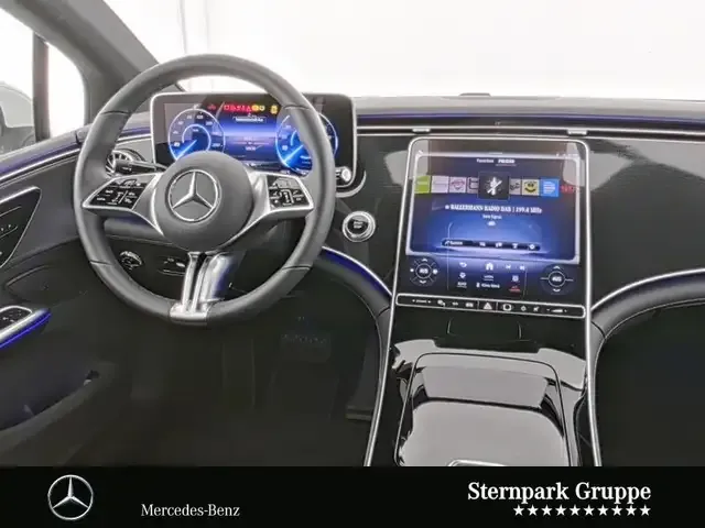 Mercedes-Benz EQE 300