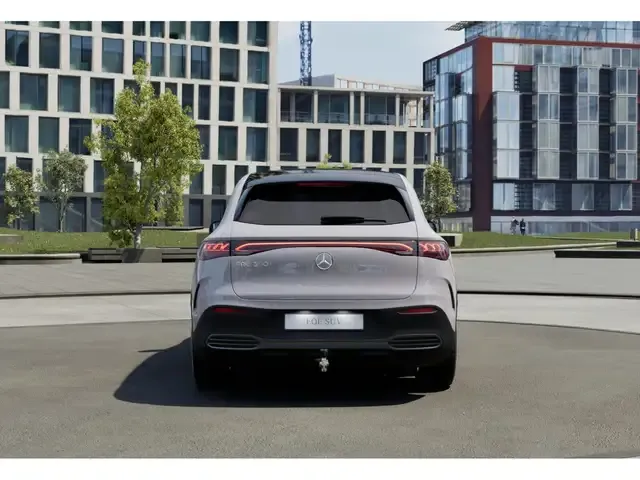 Mercedes-Benz EQE SUV