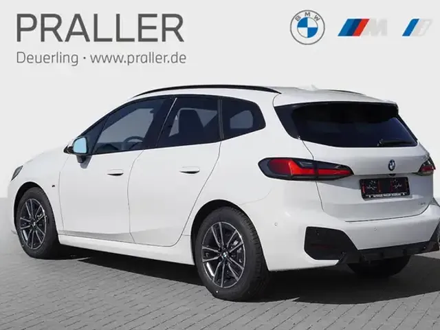 BMW 218
