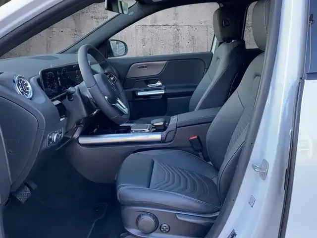 Mercedes-Benz EQA 250