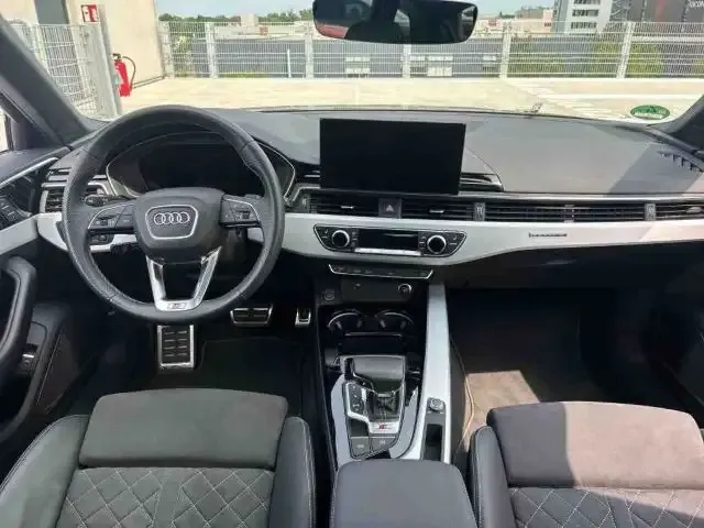 Audi S4