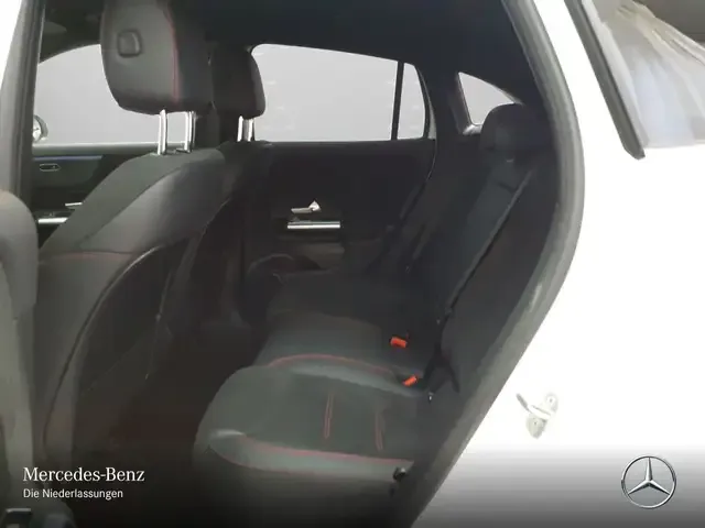 Mercedes-Benz EQA 300