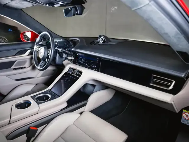 Porsche Taycan