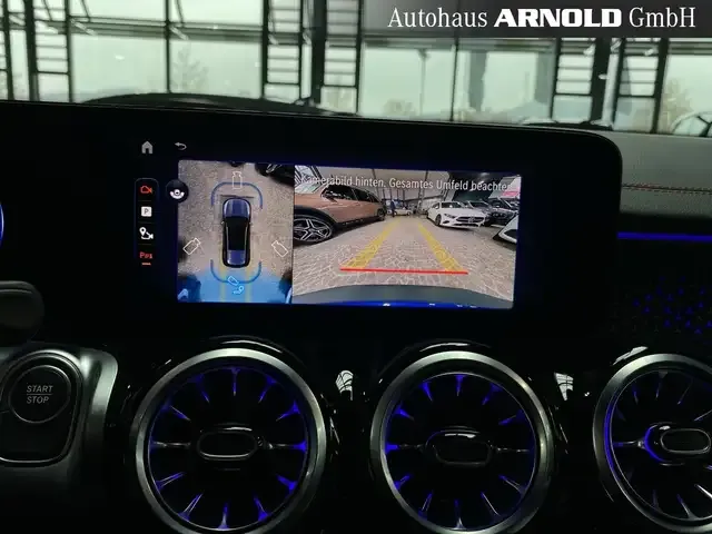 Mercedes-Benz EQB 300