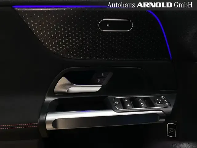 Mercedes-Benz EQB 300