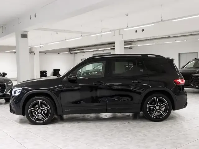 Mercedes-Benz GLB 200