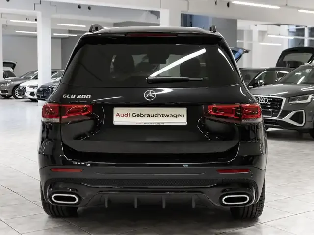 Mercedes-Benz GLB 200