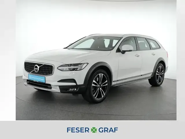 Volvo V90 Cross Country