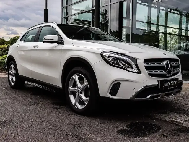 Mercedes-Benz GLA 180