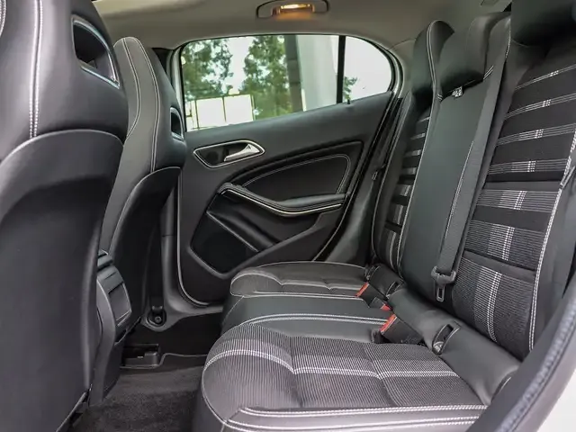 Mercedes-Benz GLA 180