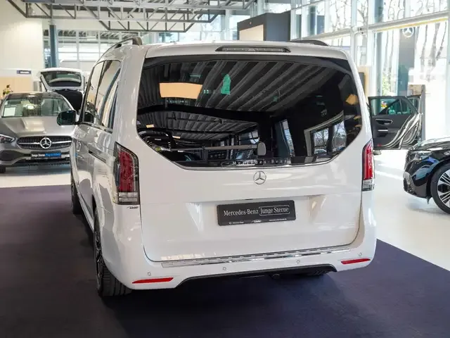Mercedes-Benz V 250