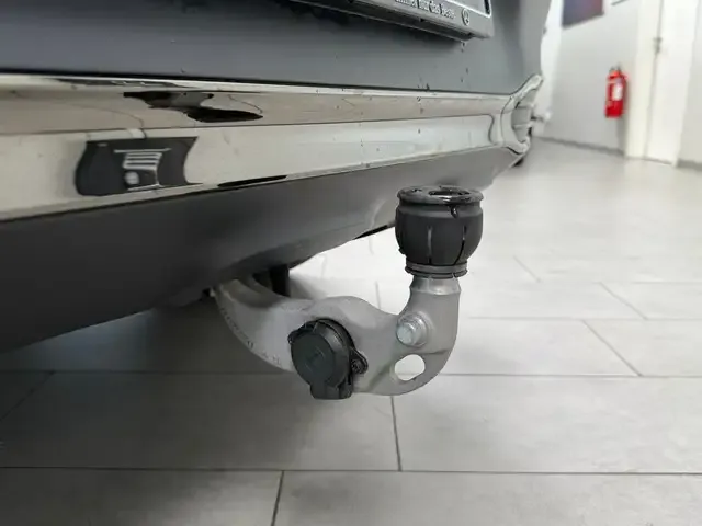 Mercedes-Benz EQE 350