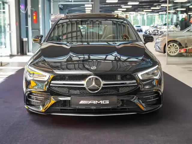 Mercedes-Benz CLA 35 AMG