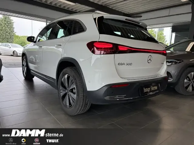 Mercedes-Benz EQA 300
