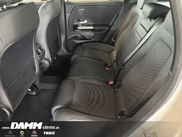 Mercedes-Benz EQA 300