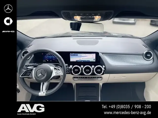 Mercedes-Benz GLA 220