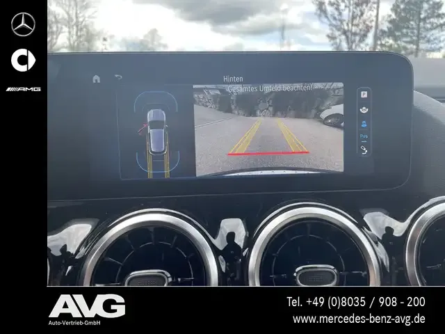 Mercedes-Benz GLA 220