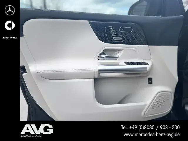 Mercedes-Benz GLA 220