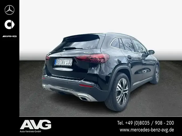 Mercedes-Benz GLA 220