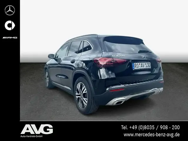 Mercedes-Benz GLA 220