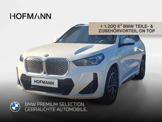 BMW iX1