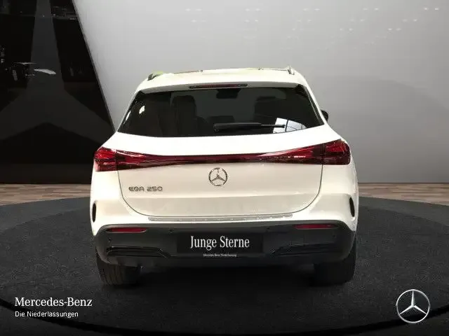 Mercedes-Benz EQA 250