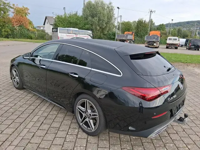 Mercedes-Benz CLA 180