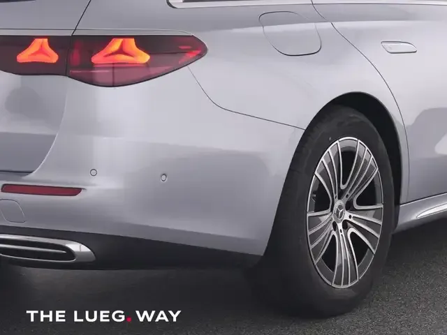 Mercedes-Benz E 200