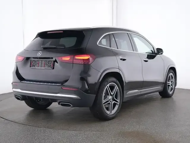 Mercedes-Benz GLA 180