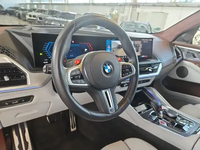 BMW XM