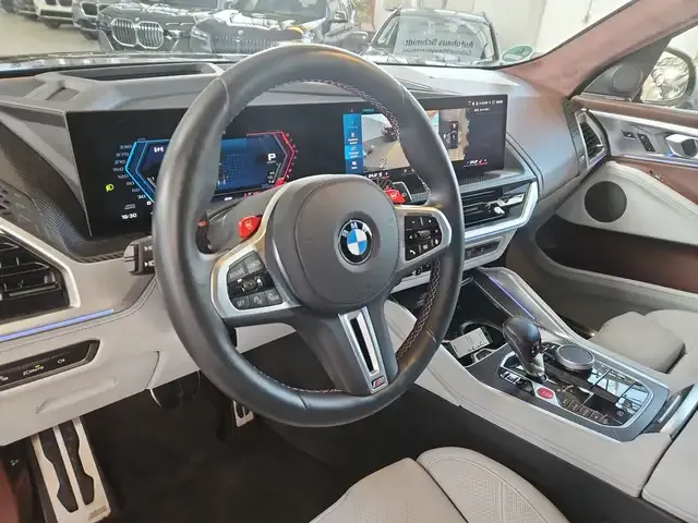 BMW XM