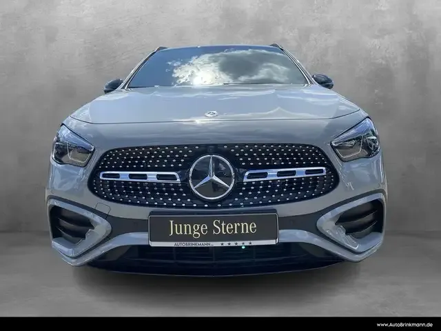 Mercedes-Benz GLA 180