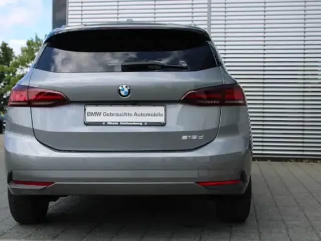 BMW 218